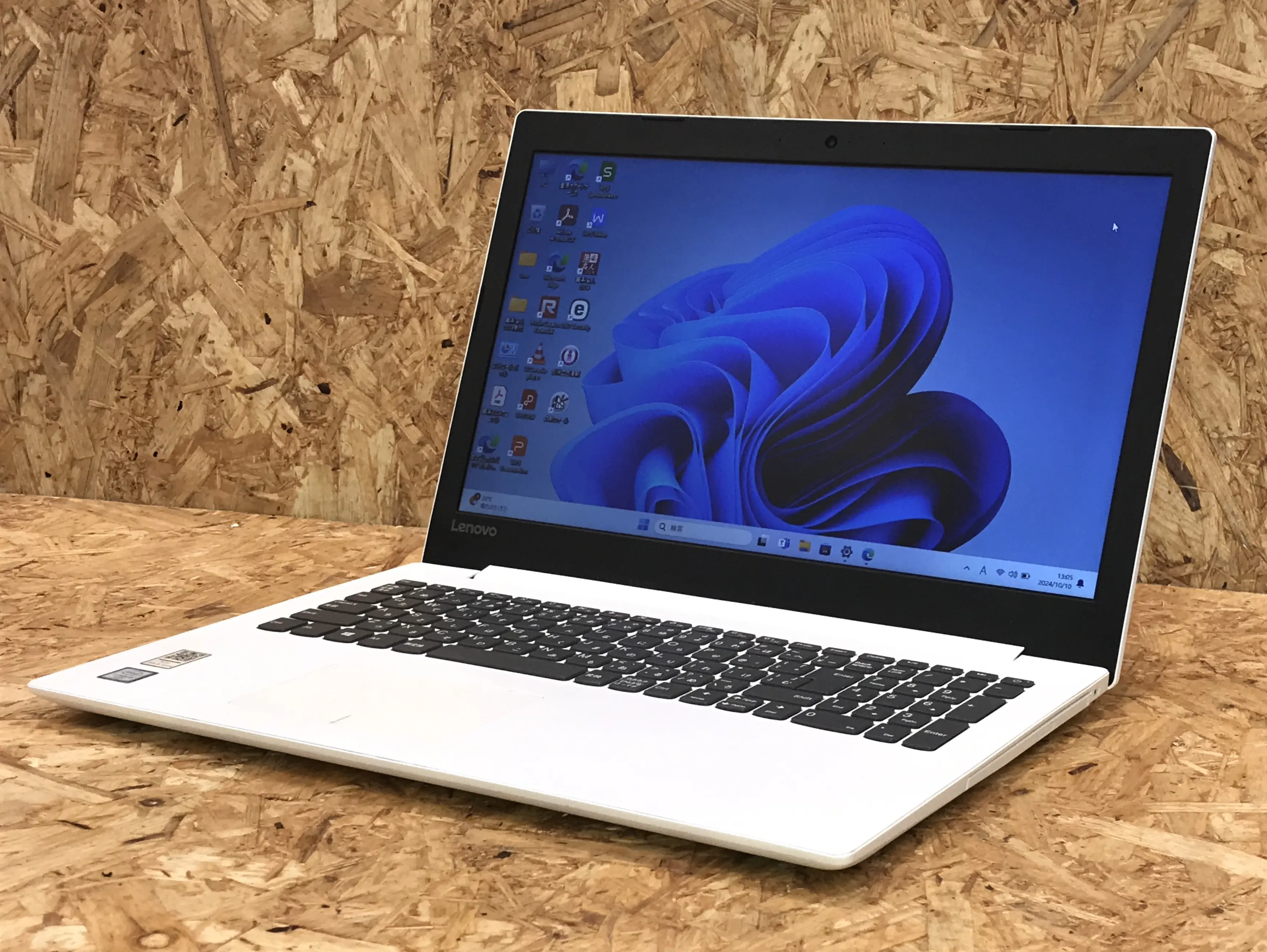 lenovo IdeaPad 300 (第6世代CPU)