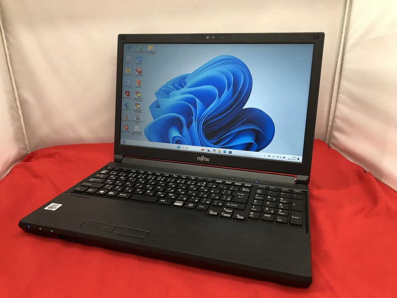 富士通 LIFEBOOK A5510/E(第10世代CPU)