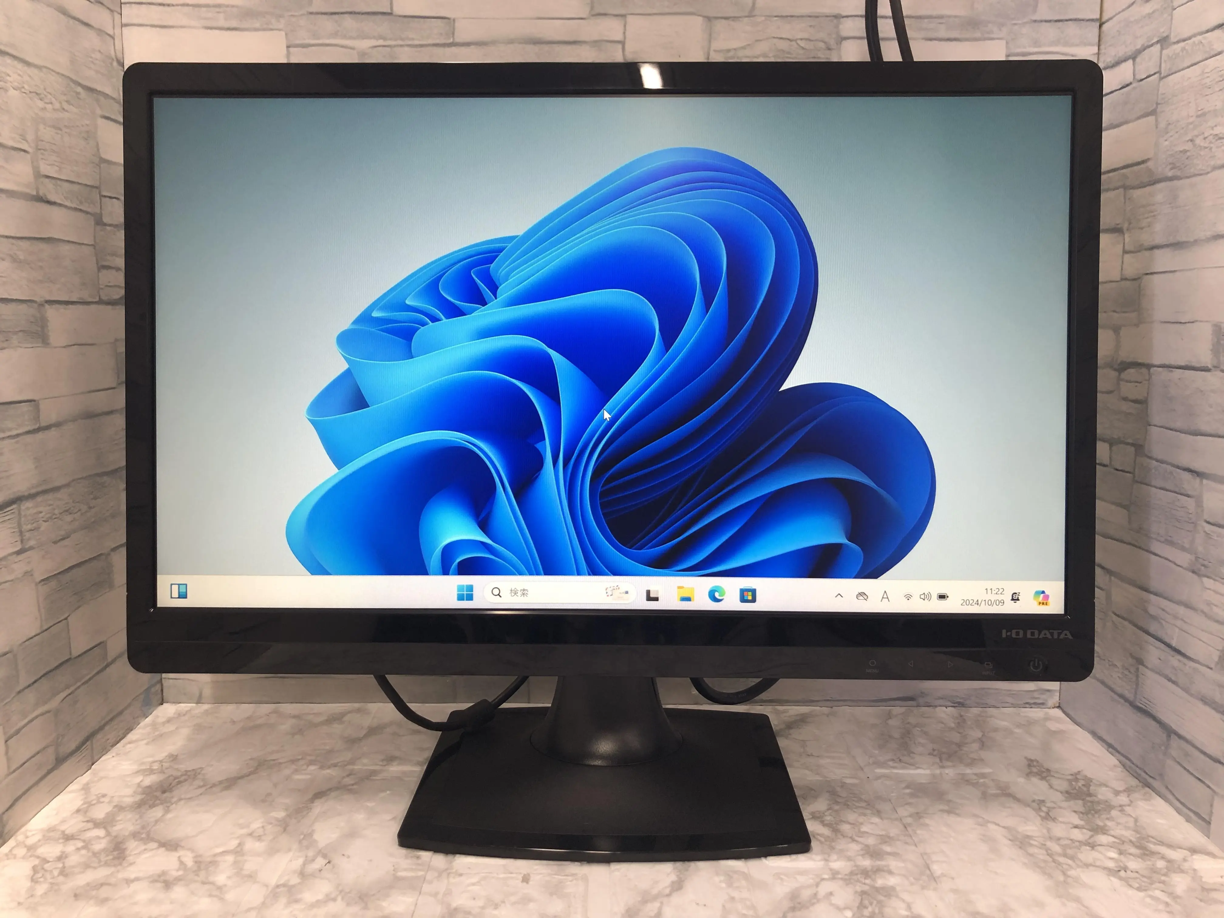 IODATA 21.5インチワイドモニター LCD-AD222EB