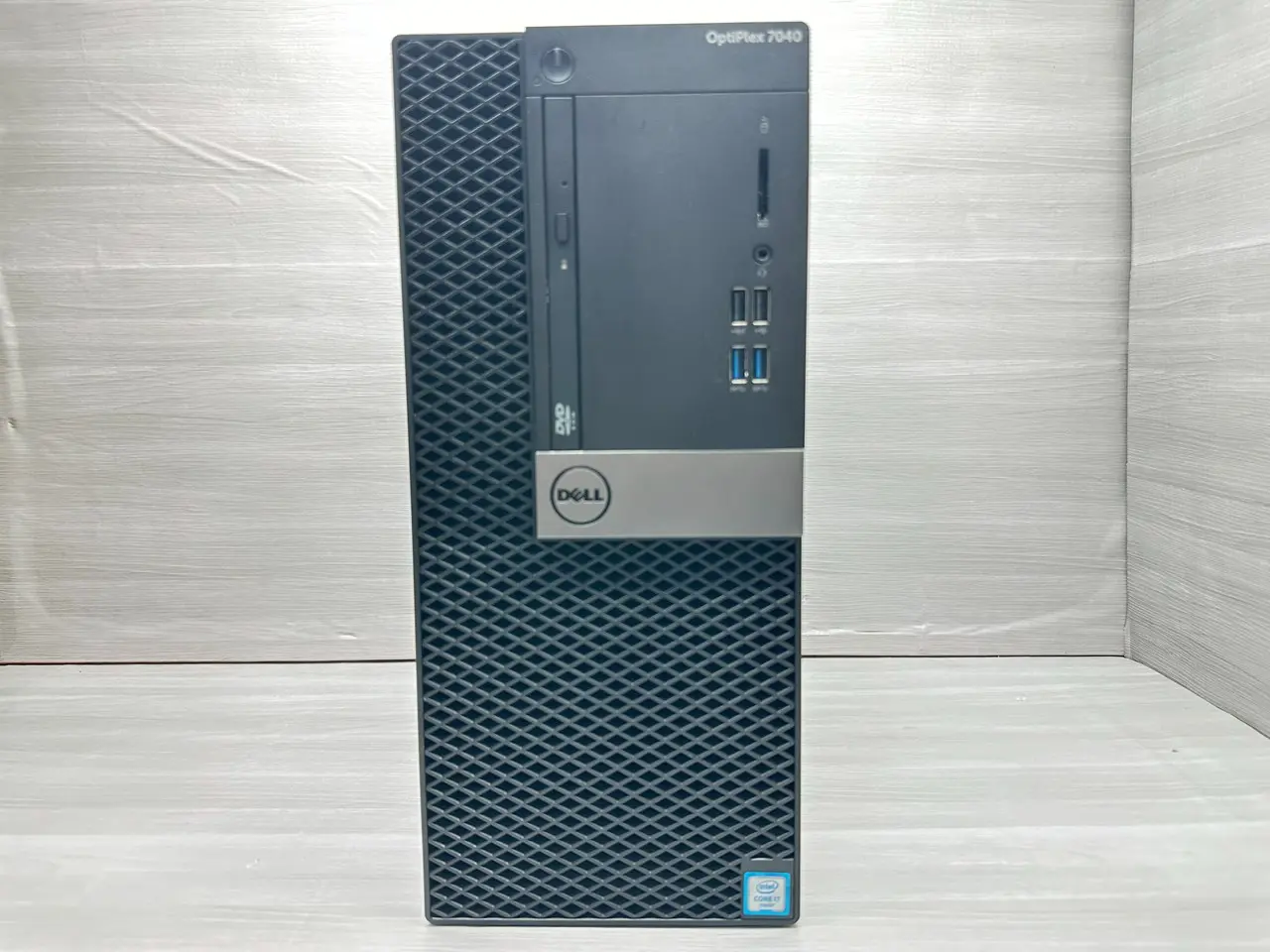 DELL OptiPlex 7040(第6世代CPU）