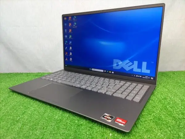 DELL Inspiron 15 5515