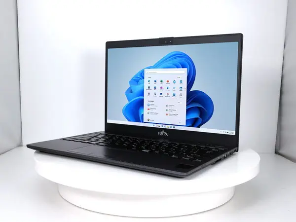 富士通 FUTRO MU937 ブラック（第7世代CPU）