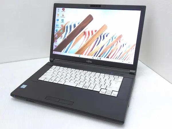 富士通 LIFEBOOK A576/S (第6世代CPU)