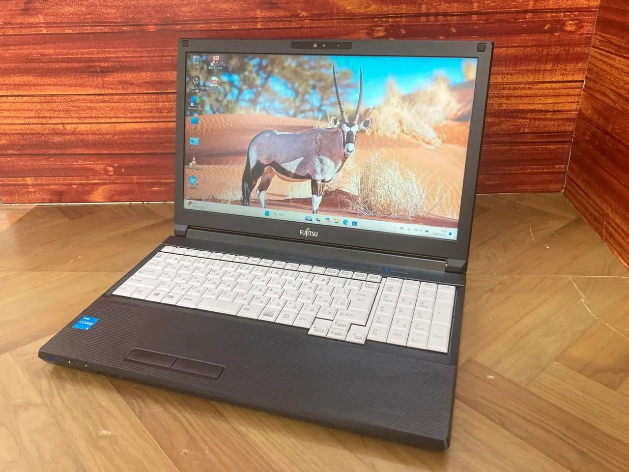 富士通 LIFEBOOK A5511/HX（第11世代CPU）