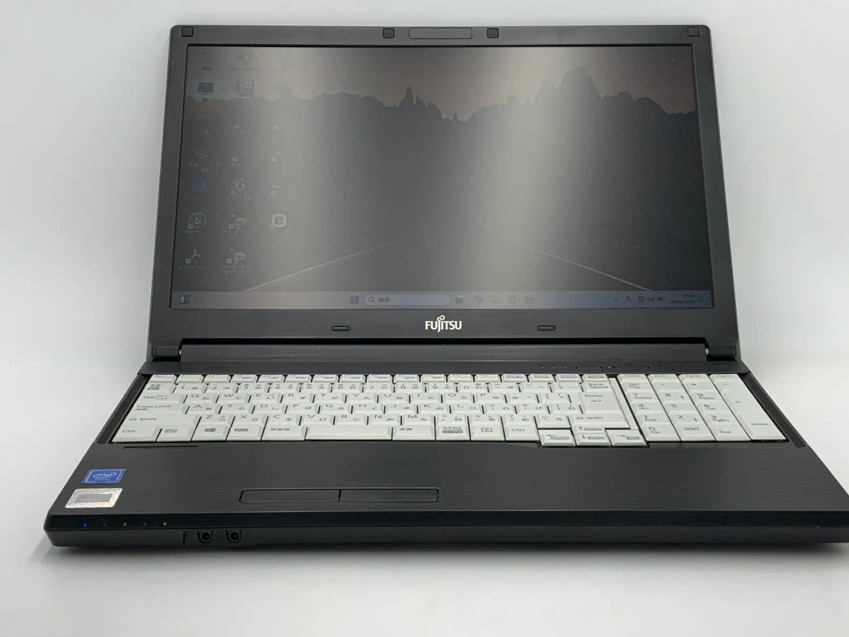 富士通 LIFEBOOK A576/S （6世代CPU）