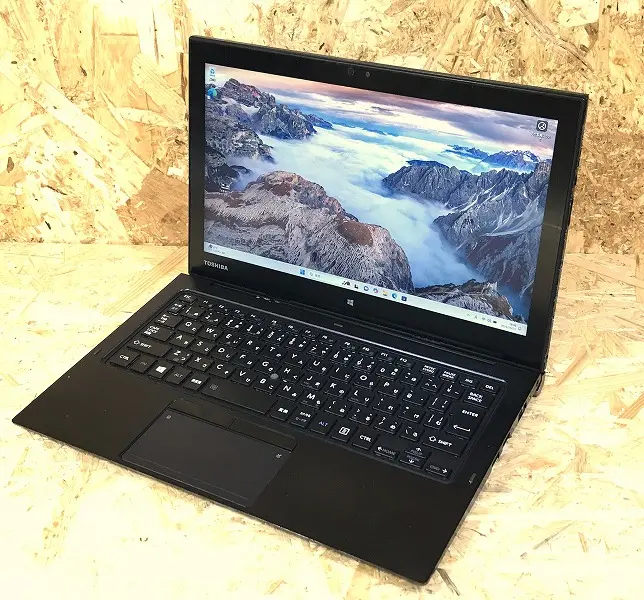 東芝 dynabook R82/A（第6世代CPU）オフィス同梱モデル