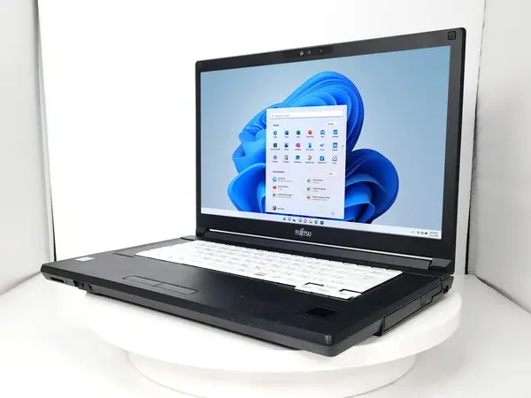 富士通 LIFEBOOK A749/C（第8世代CPU）