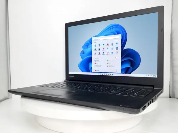 東芝 dynabook B55/B（訳あり）