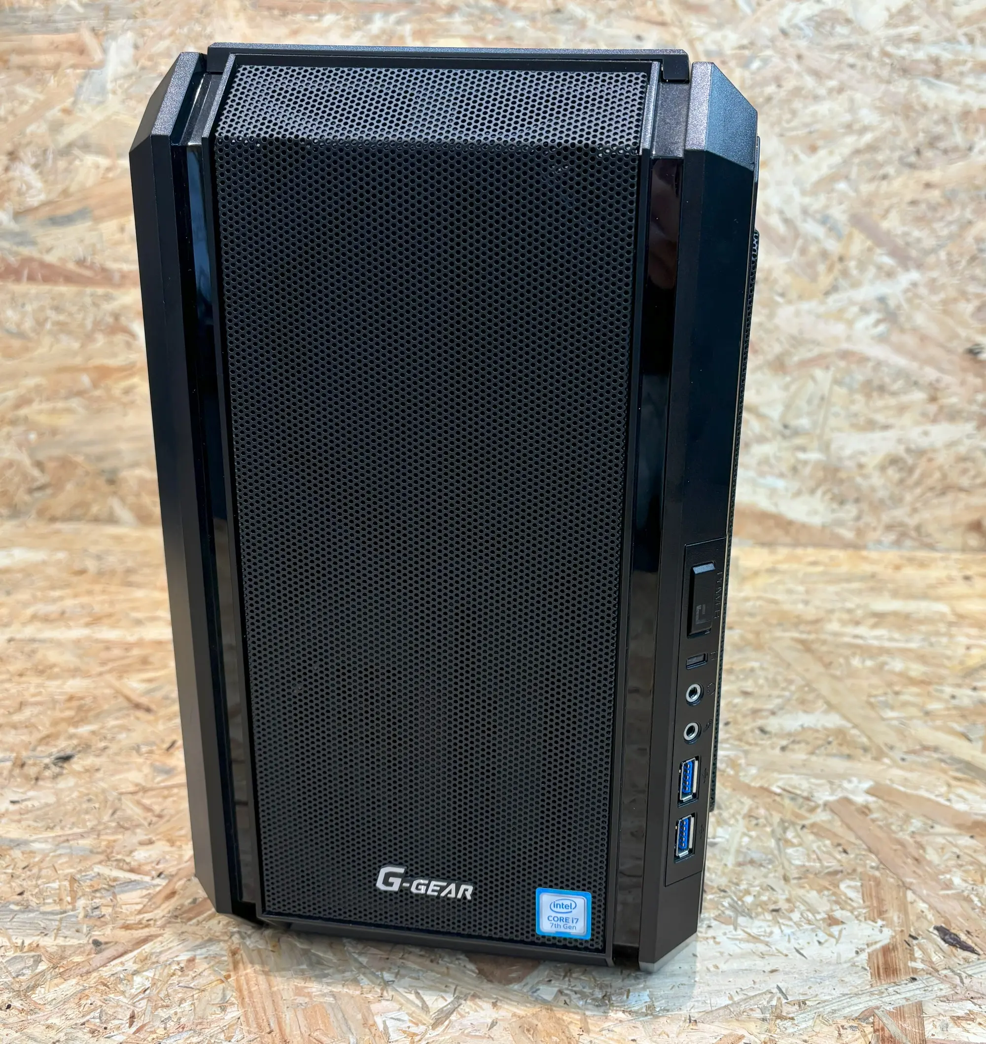 TSUKUMO　G-GEAR（第7世代CPU）