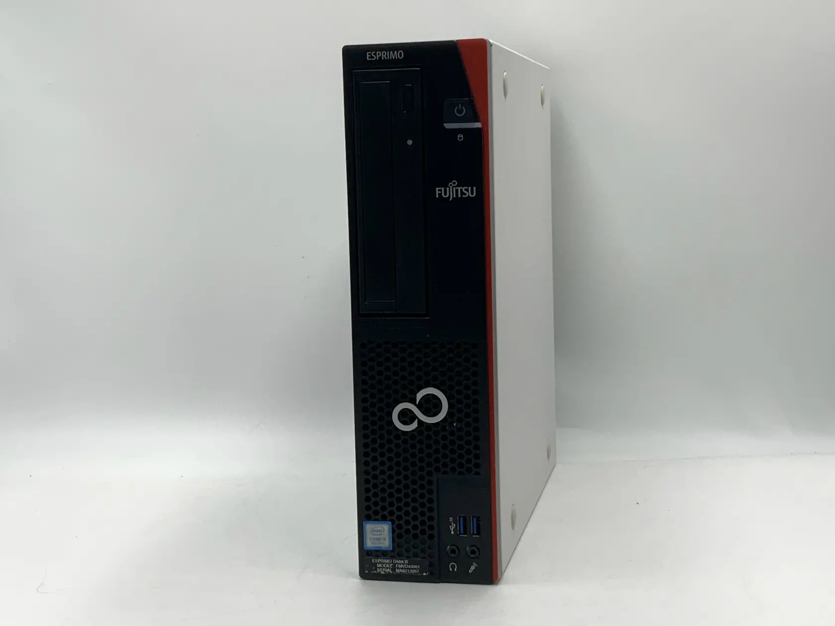 富士通 ESPRIMO D588/B （9世代CPU）