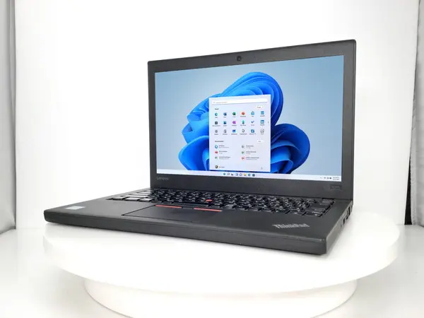 Lenovo ThinkPad X260 （第6世代CPU）