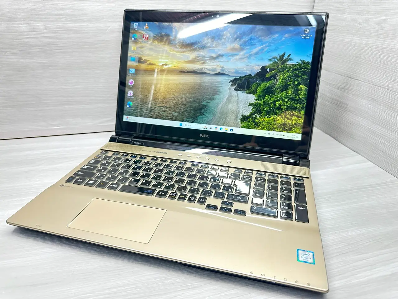 NEC LAVIE NS750/E(第6世代CPU)