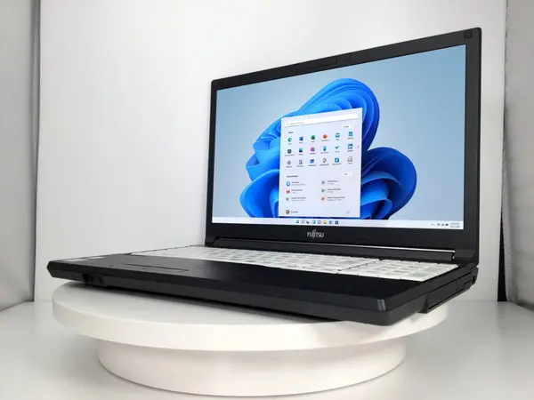 富士通 LIFEBOOK A576/N （第6世代CPU）