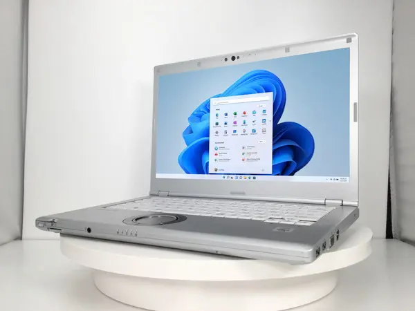 Panasonic Let'snote CF-LV9（第10世代CPU）