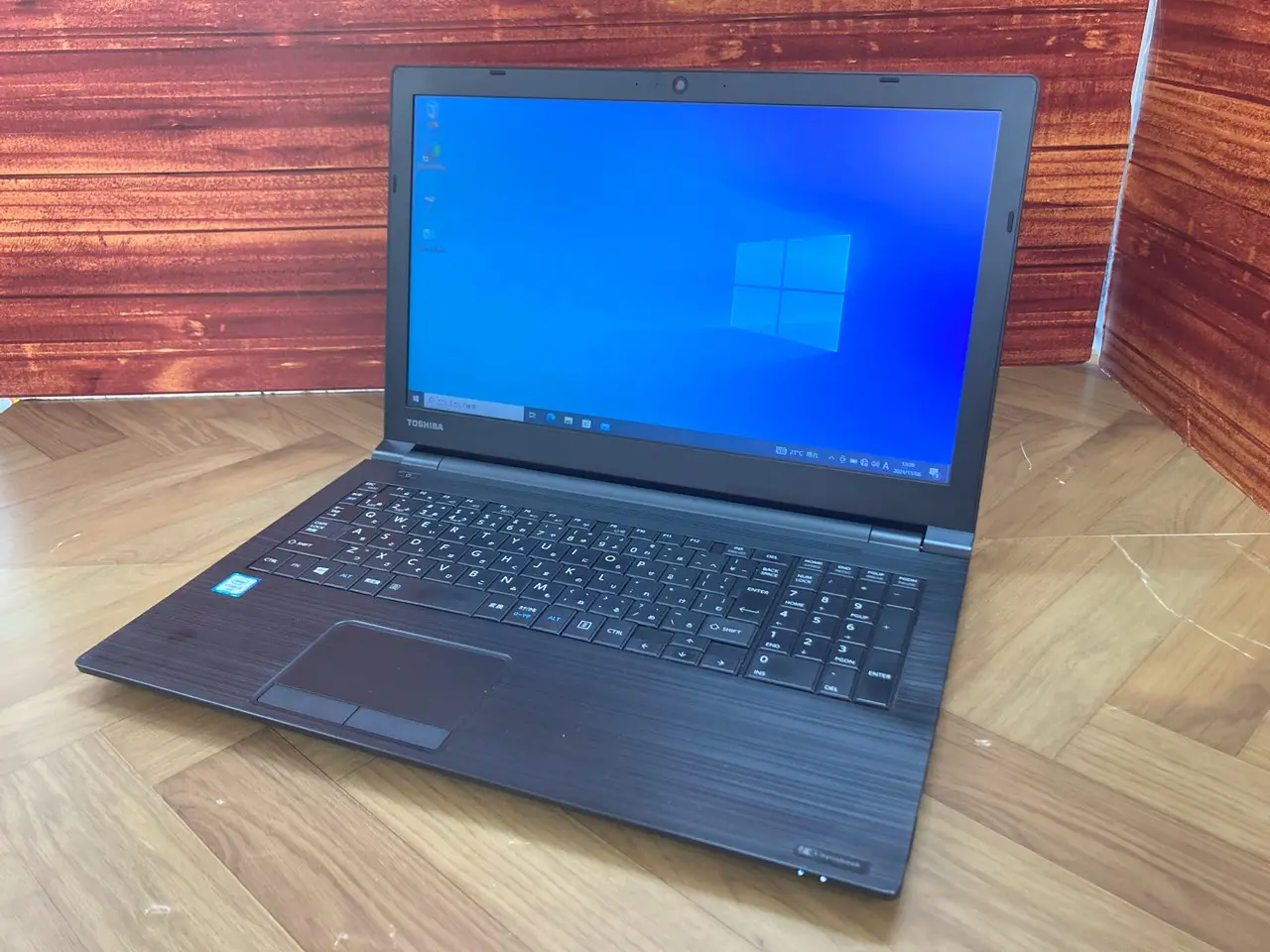東芝 dynabook B65/G（第6世代CPU）