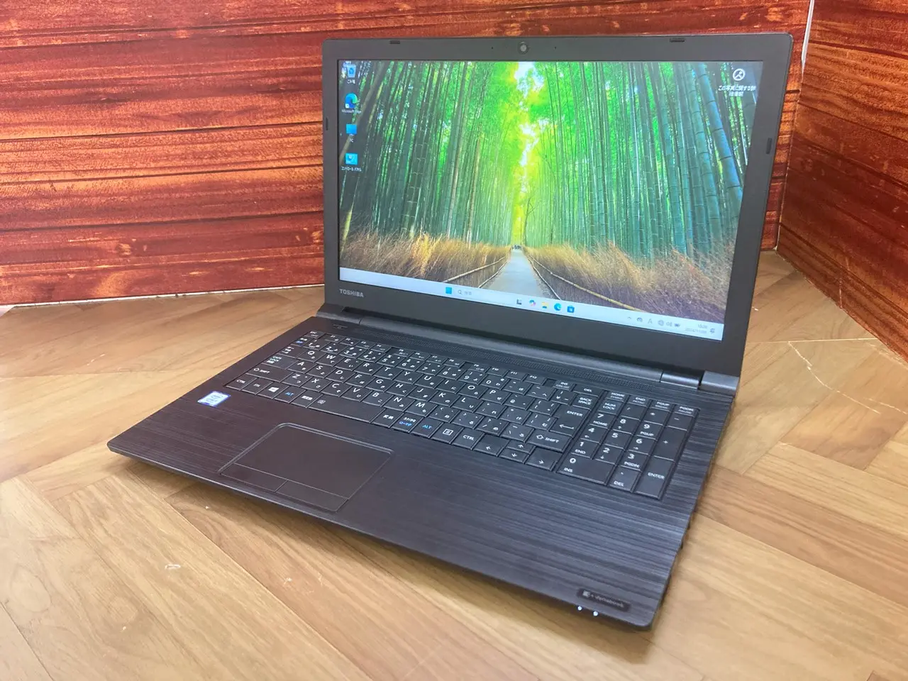 東芝 dynabook B55/DN（第7世代CPU）★WEBカメラ・無線LAN・テンキー搭載！