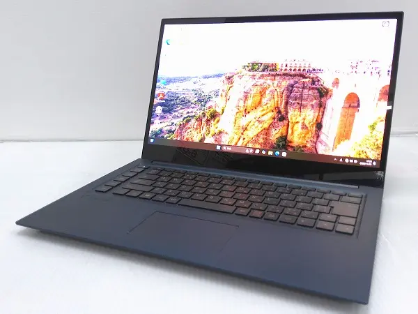 NEC LAVIE LV950/R (第9世代CPU)