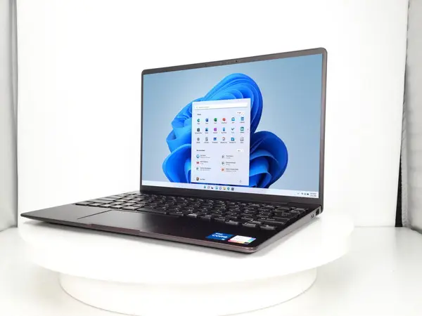 富士通 LIFEBOOK CH75/G3（第12世代CPU）