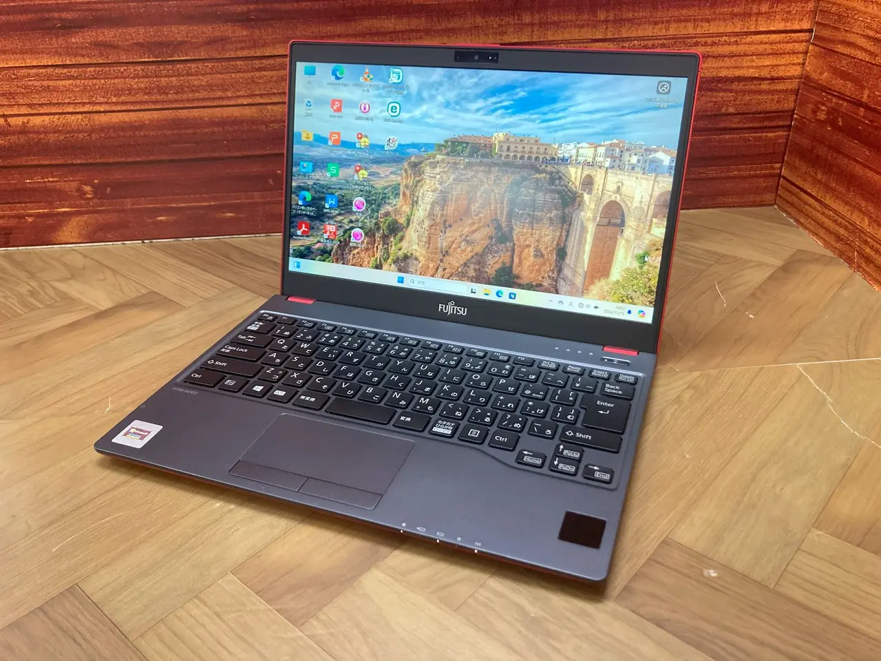 富士通 FUTRO MU937