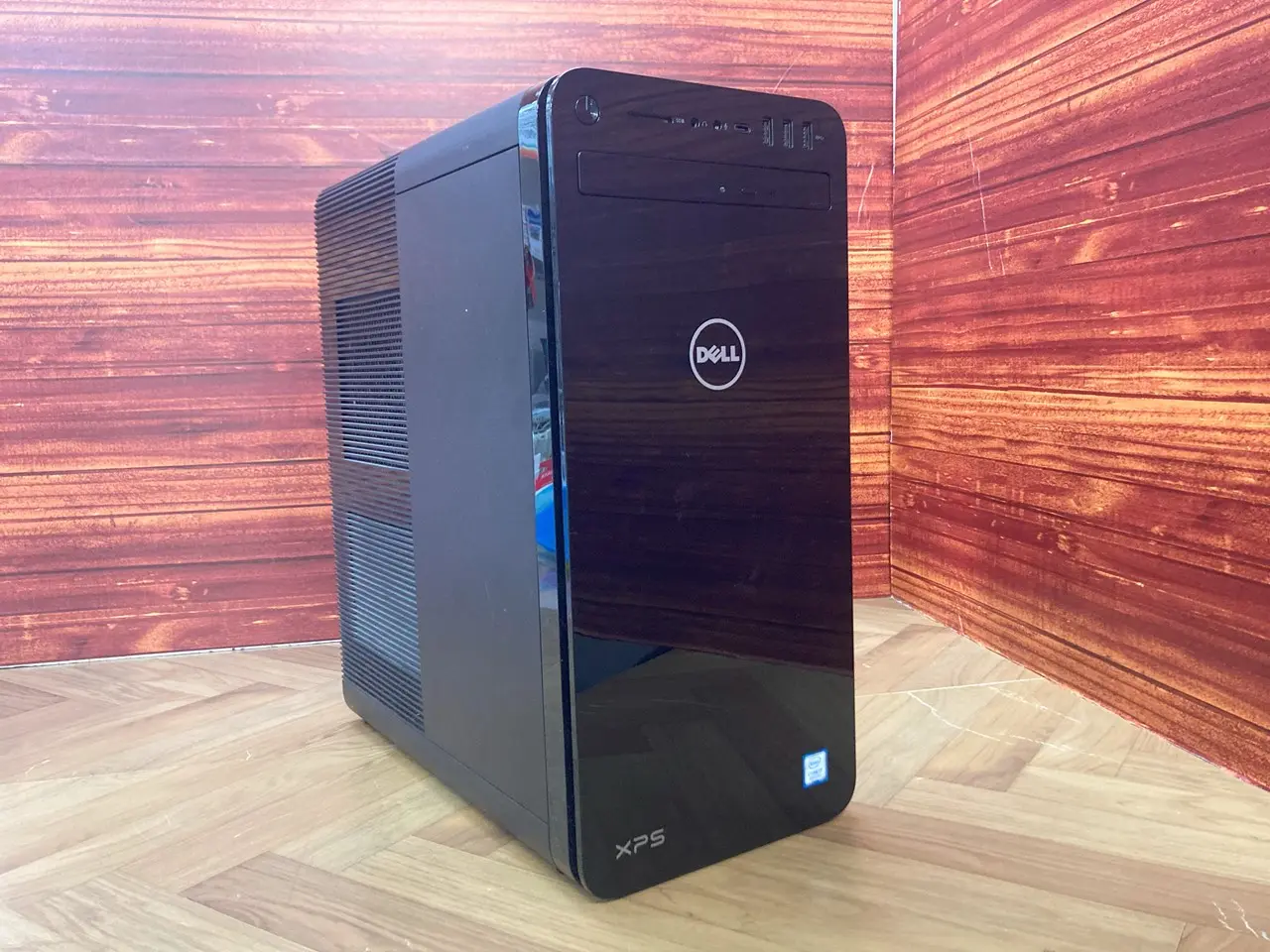 DELL XPS 8930