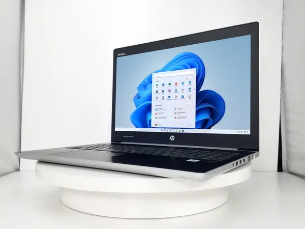 HP ProBook 450 G5（第7世代CPU）