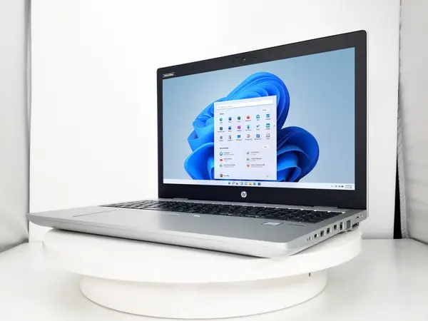 HP ProBook 650 G4（第8世代CPU）