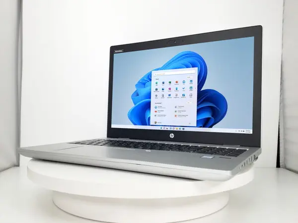HP ProBook 650 G4（第8世代CPU）