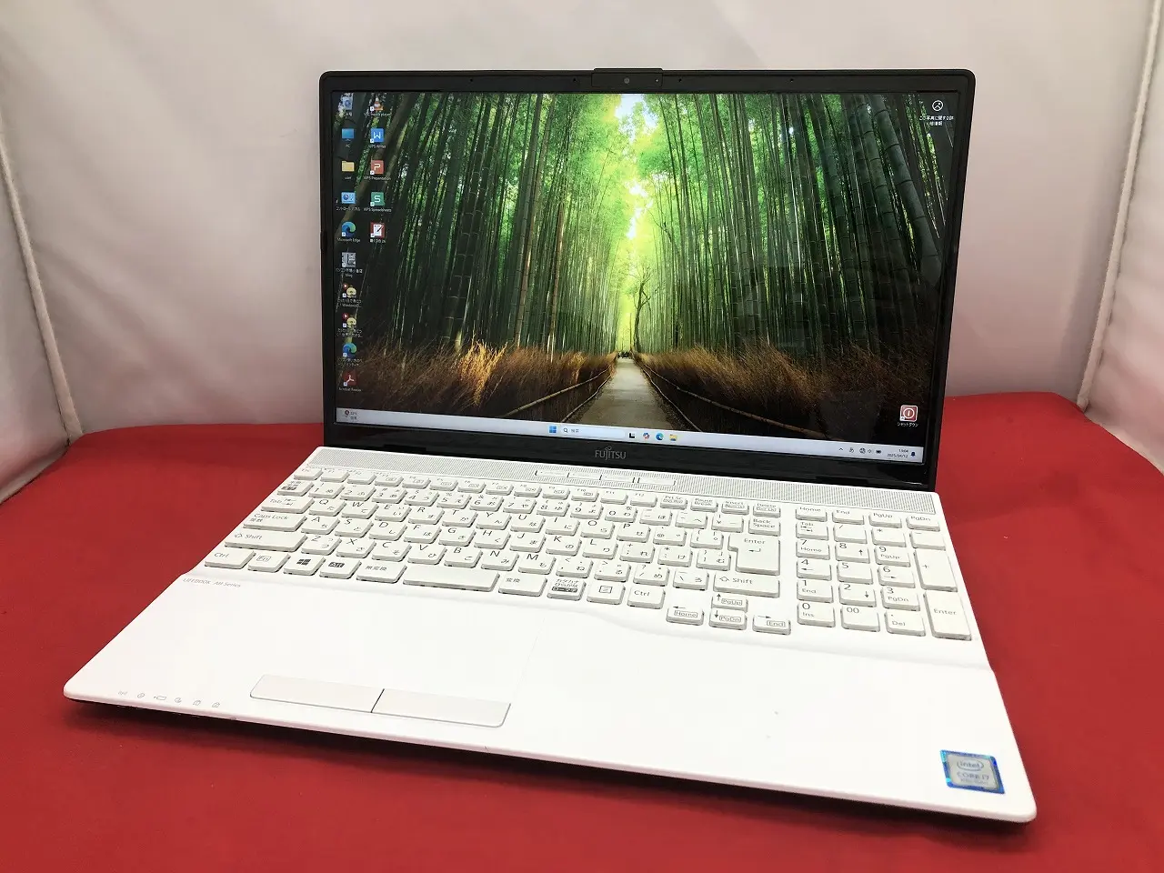 富士通 LIFEBOOK AH53/D3 (第8世代CPU)