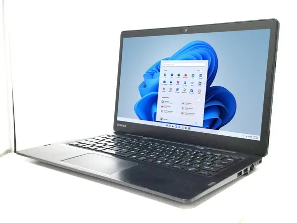 Dynabook D83/DN i3-8130U メモリ8GB SSD128GB Dynabook dynabook D83/M(CPU：Core i3 8130U 2.2GHz/メモリ