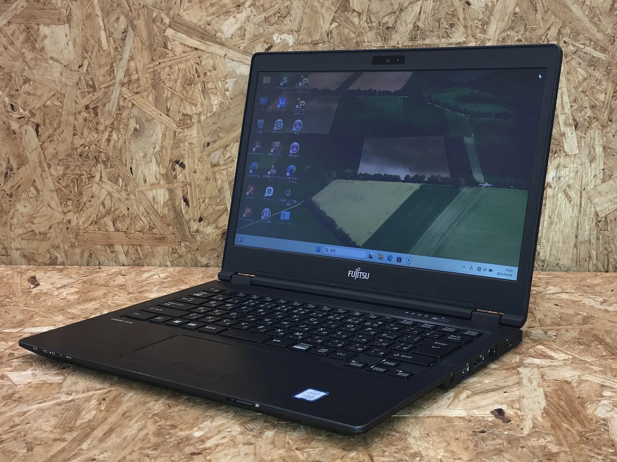 富士通 LIFEBOOK U748/S (第7世代CPU)