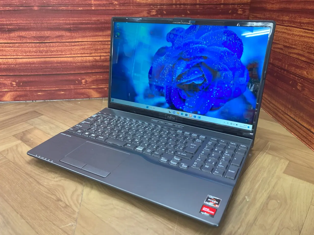 富士通 LIFEBOOK AH46/H