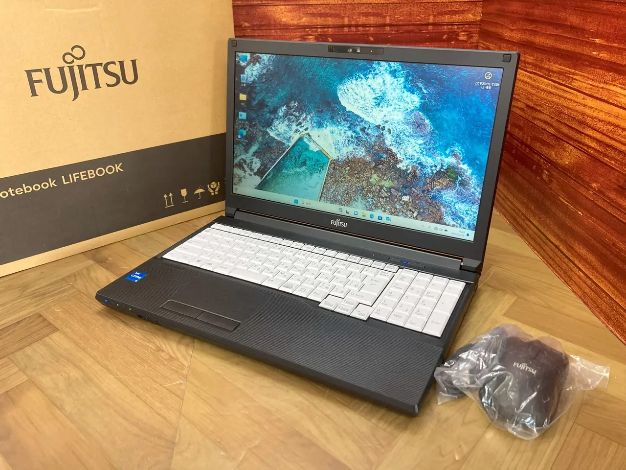 富士通 LIFEBOOK A5511/LX