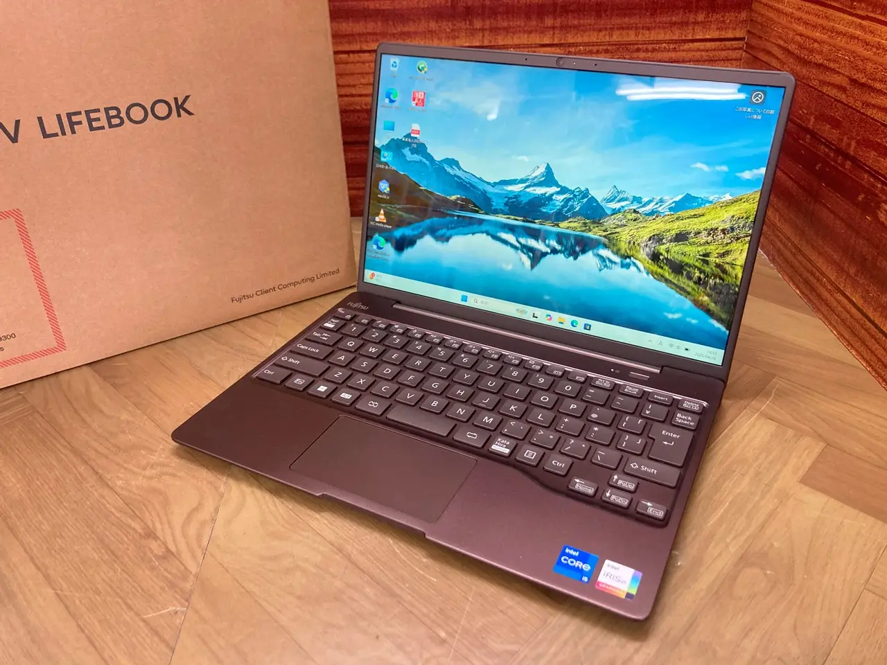 富士通 LIFEBOOK CH75/G3