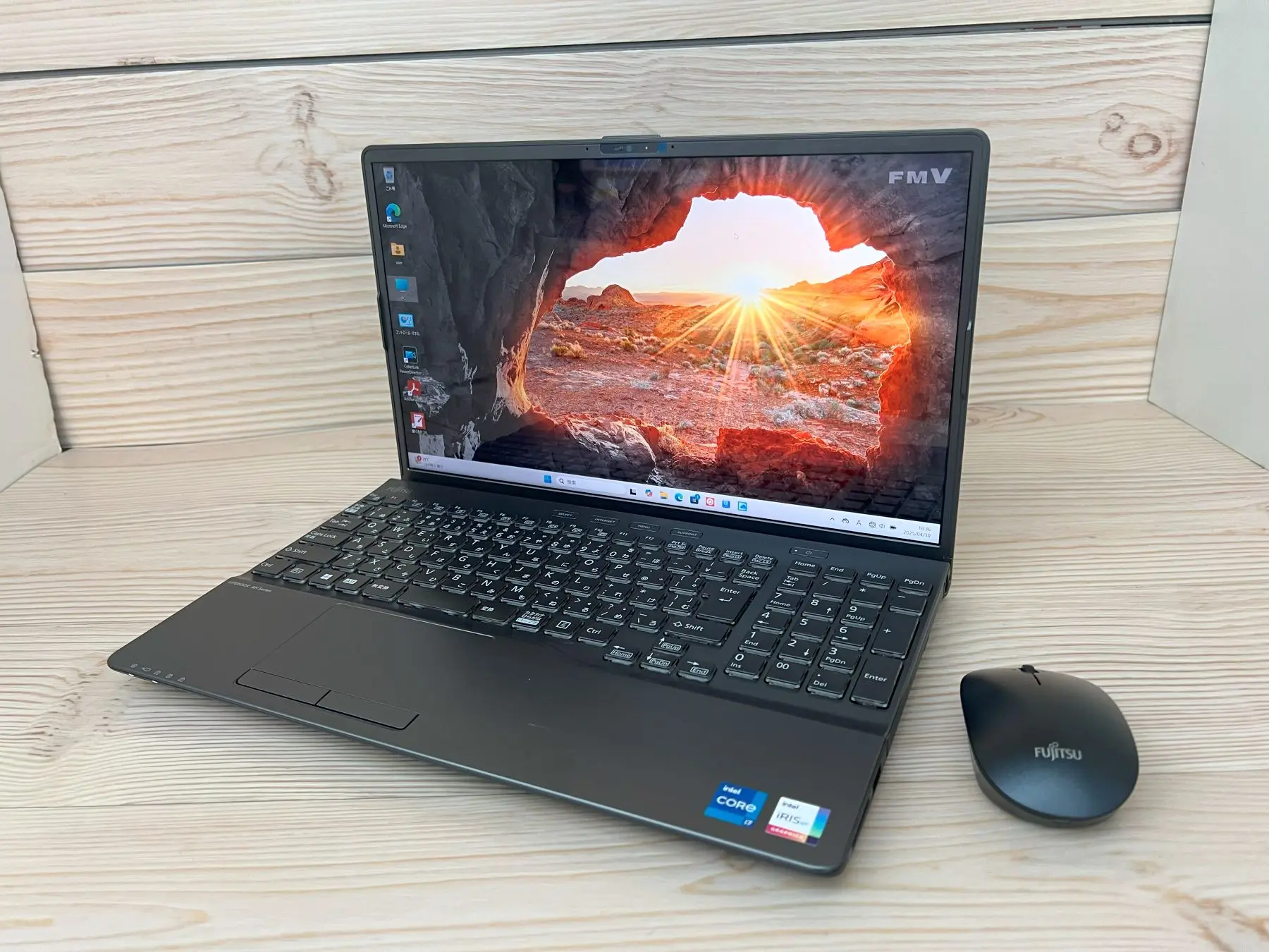 富士通 LIFEBOOK AH53/G2