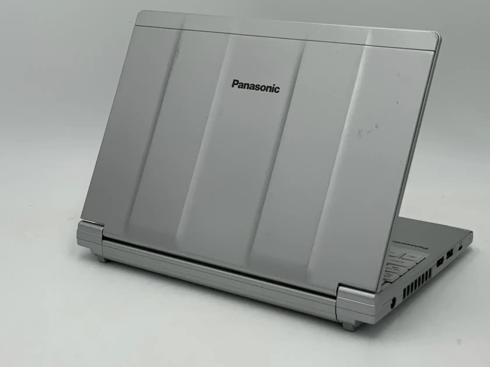 【ジャンク】Panasonic Let's note CF-SV8 Panasonic Let's Note CF-SV8 SV 8GB SSD256GB 8th generation