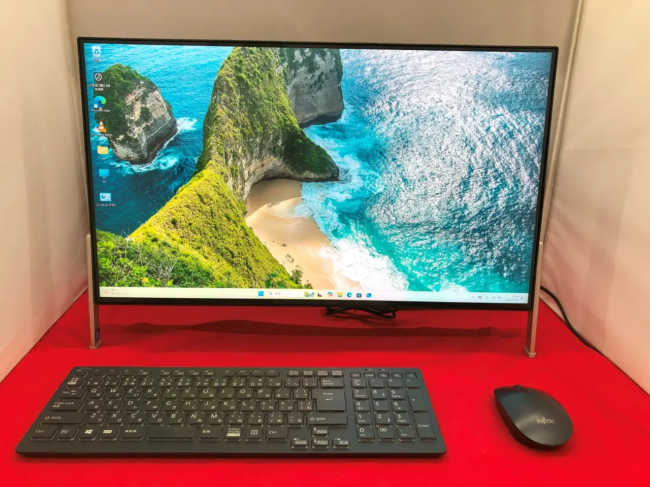 富士通 ESPRIMO FH77/D1 (第8世代CPU)