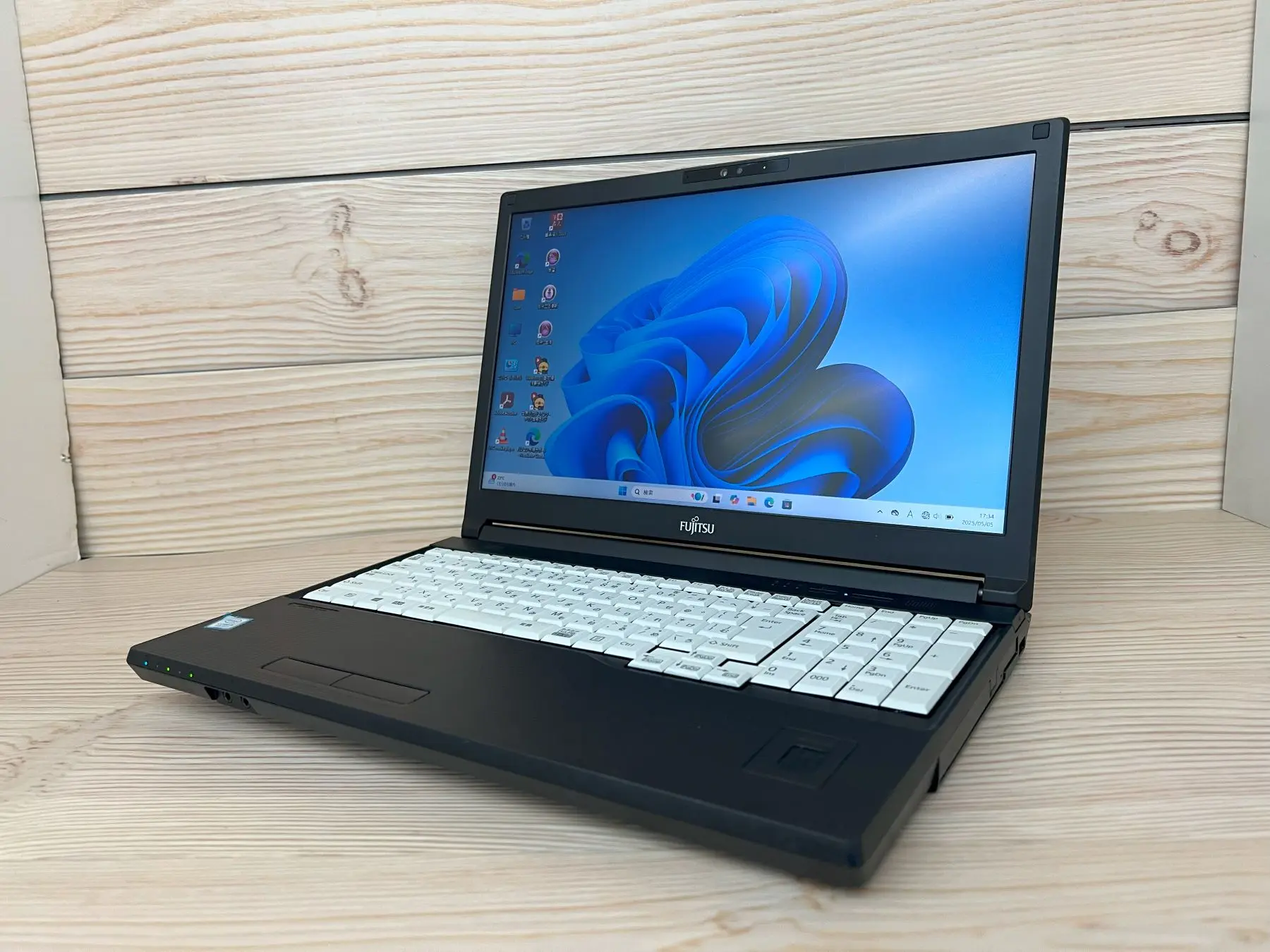 富士通 LIFEBOOK A579/A