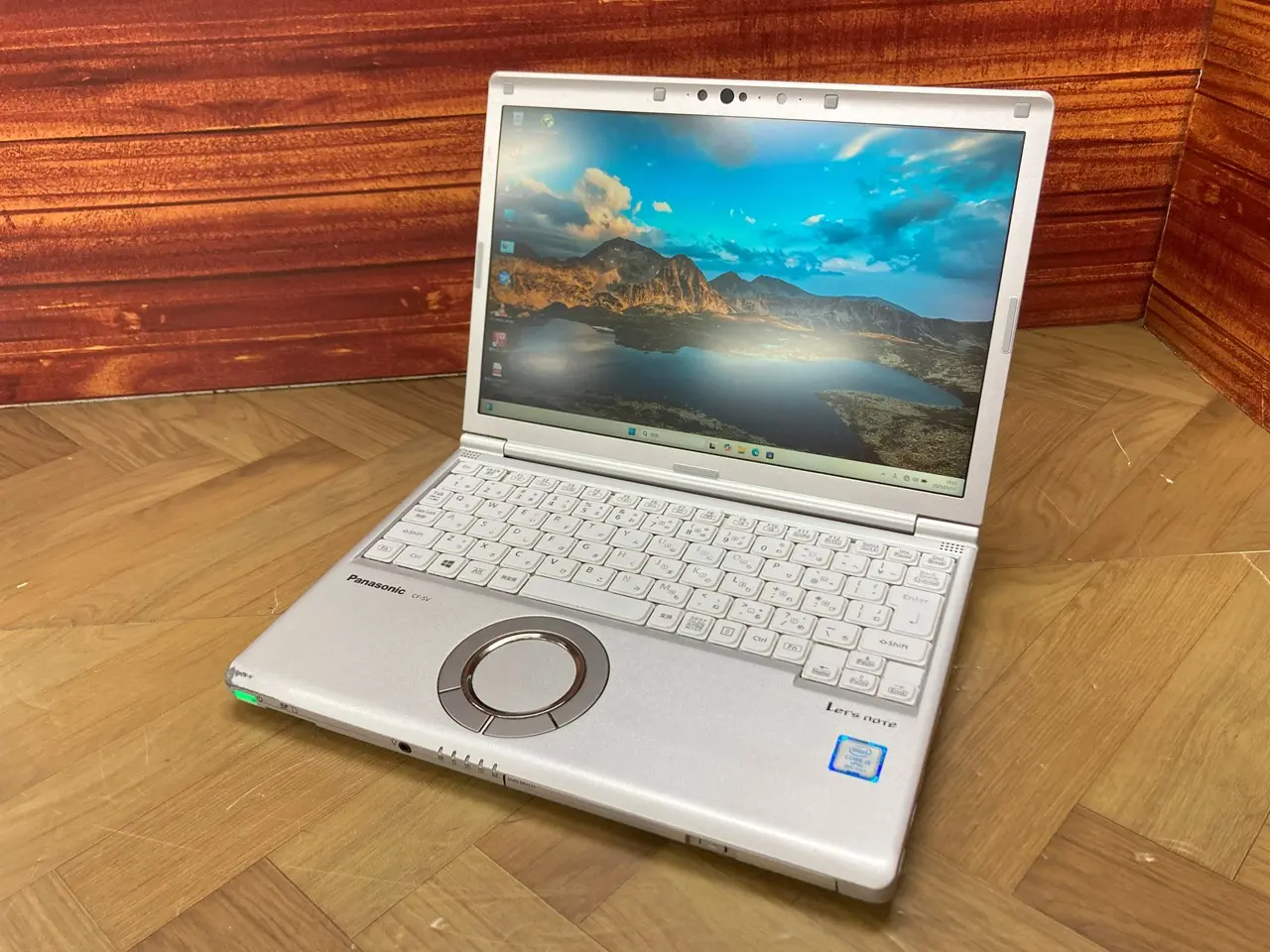 Panasonic Let's note CF-SV8