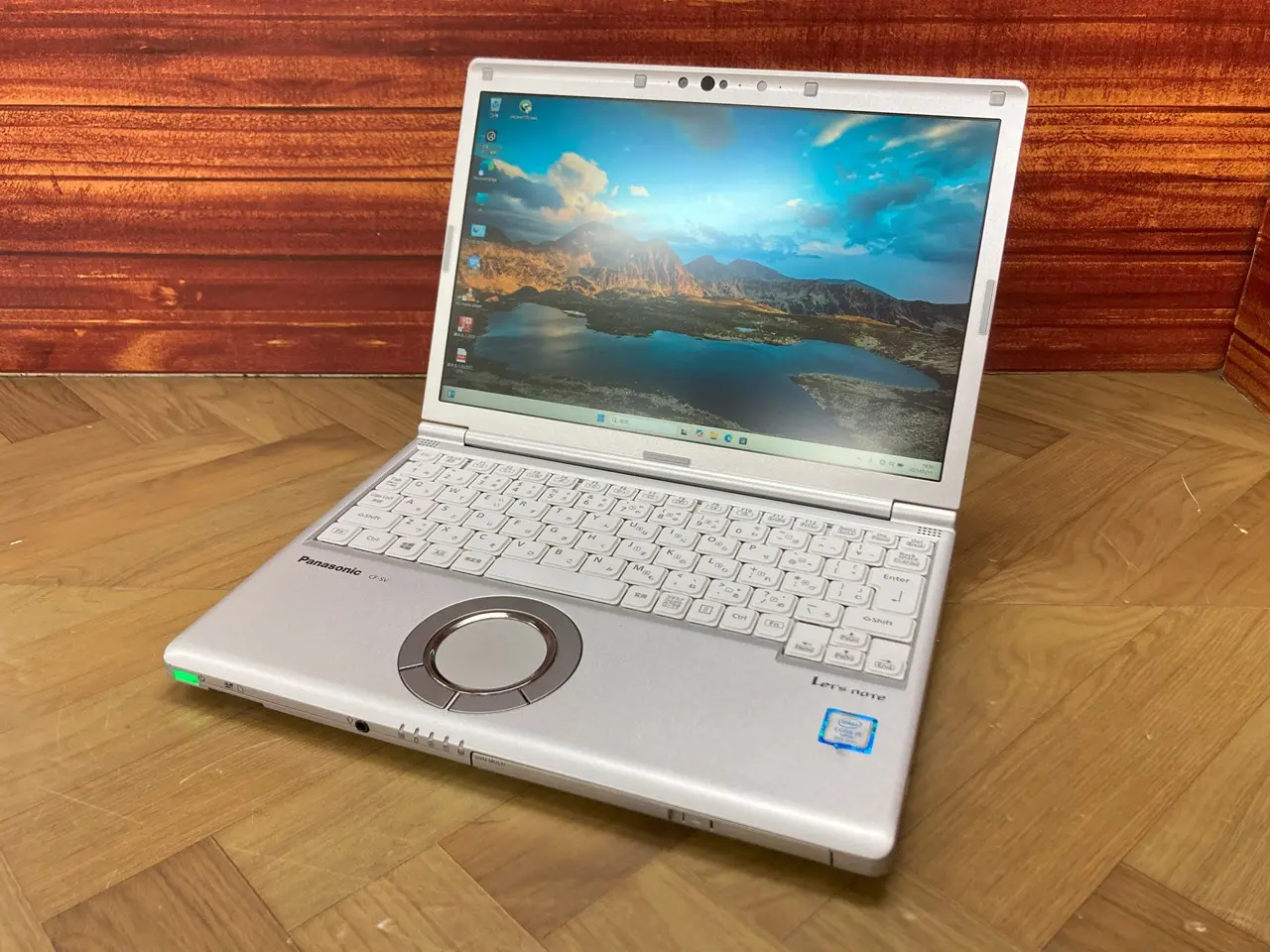 Panasonic Let's note CF-SV8