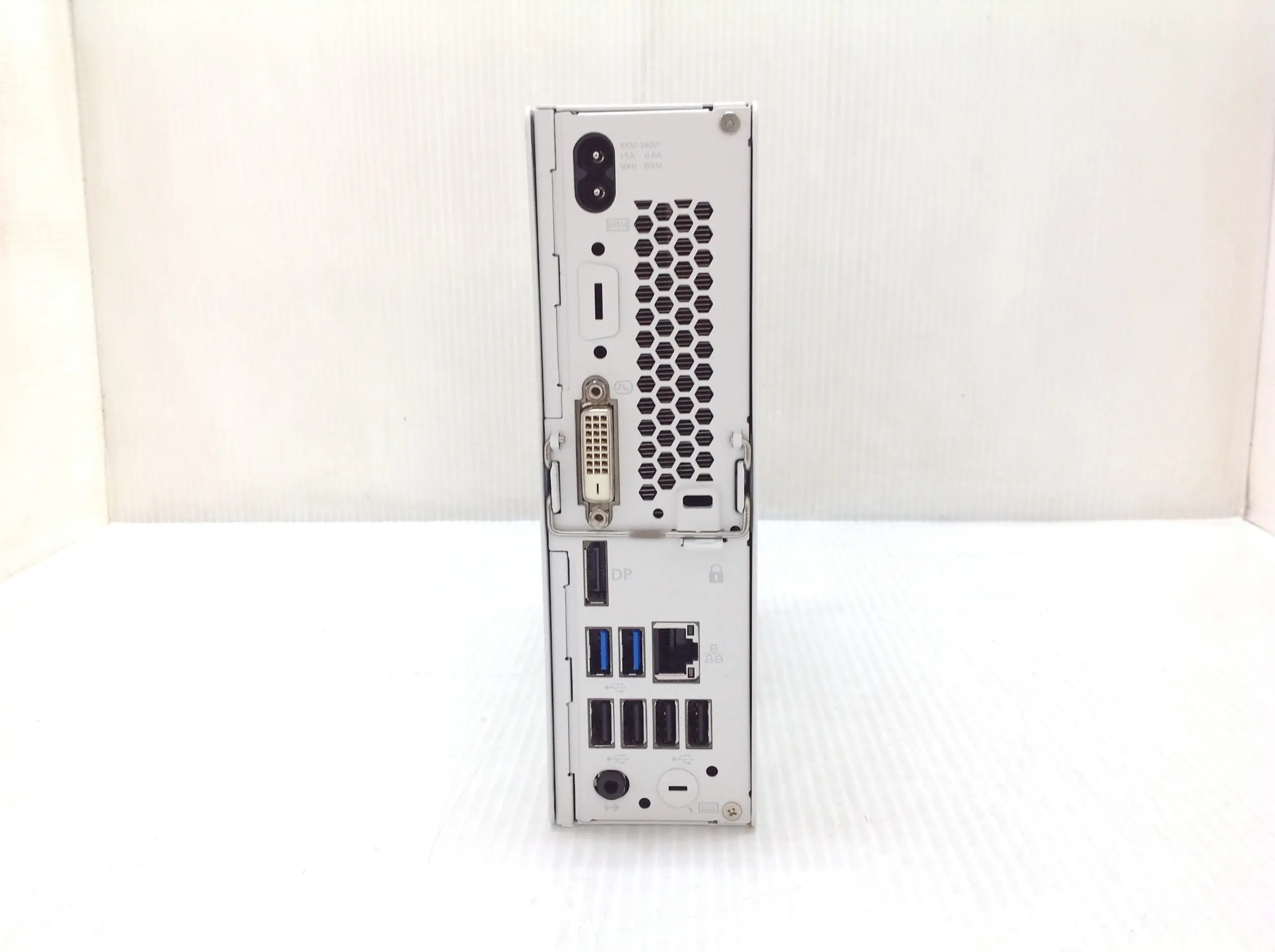 富士通 ESPRIMO Q558/B 第8世代 i7 8700T Amazon.co.jp: 【整備済み品】 富士通 ESPRIMO Q558/B 第8世代