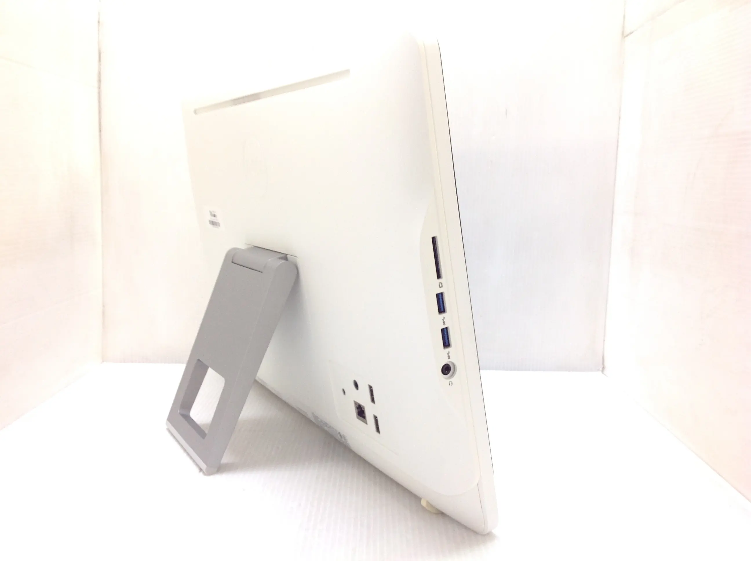 DELL Inspiron 20 3052 Win11・SSDモデル