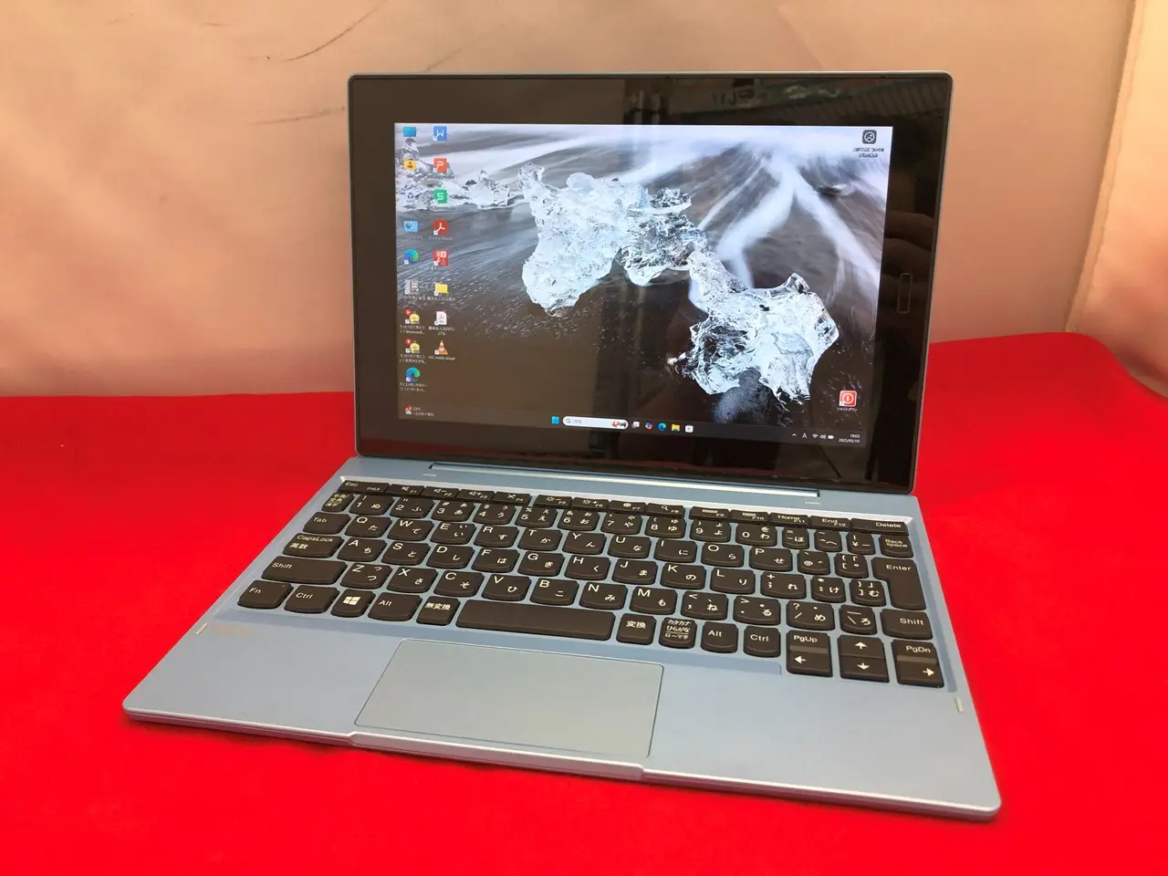 NEC LaVie First Mobile PC-FM150PAL（第8世代CPU）