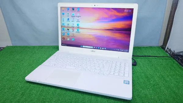富士通 LIFEBOOK AH50/B3