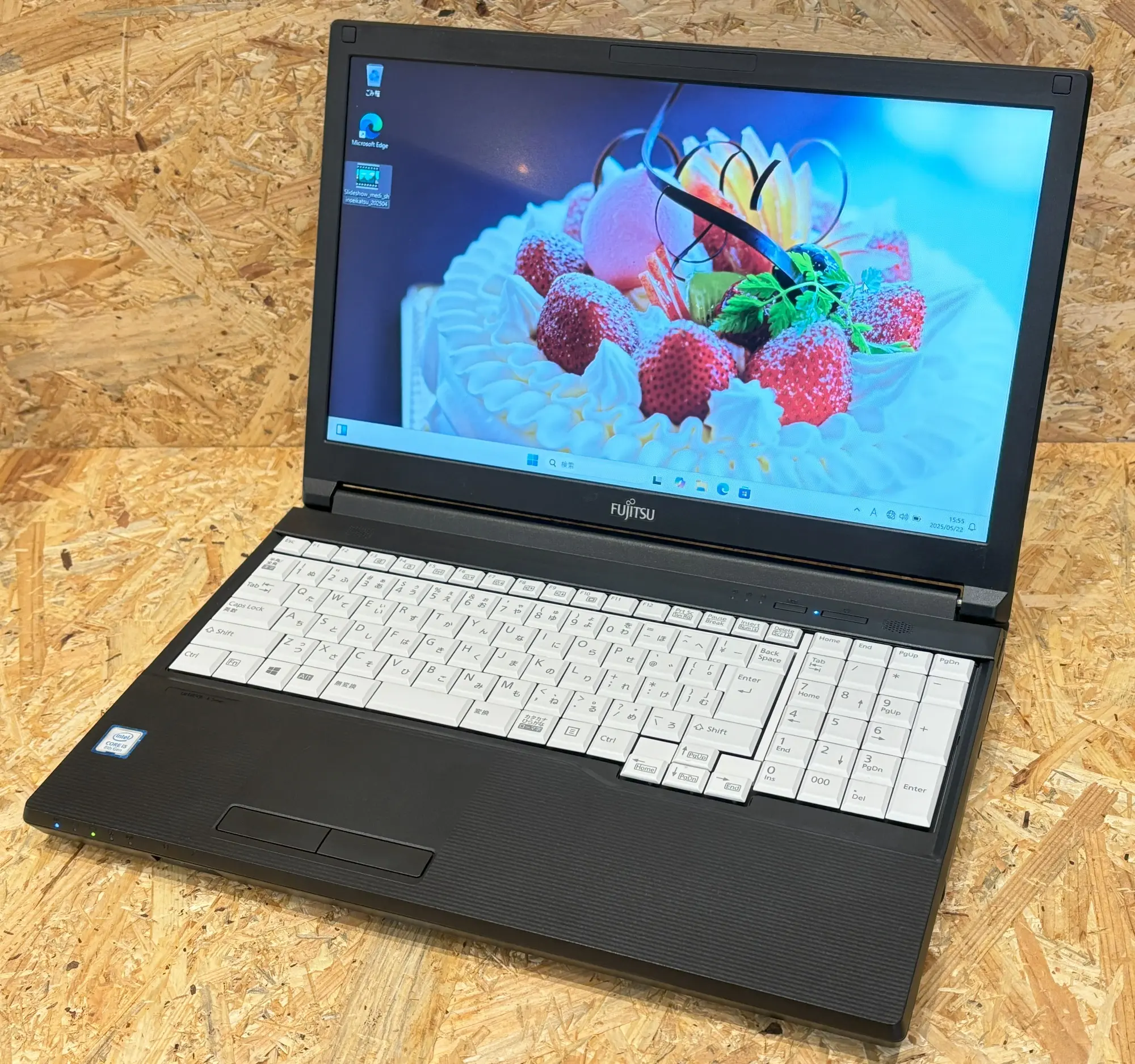 富士通  LIFEBOOK A579/C (第8世代CPU)