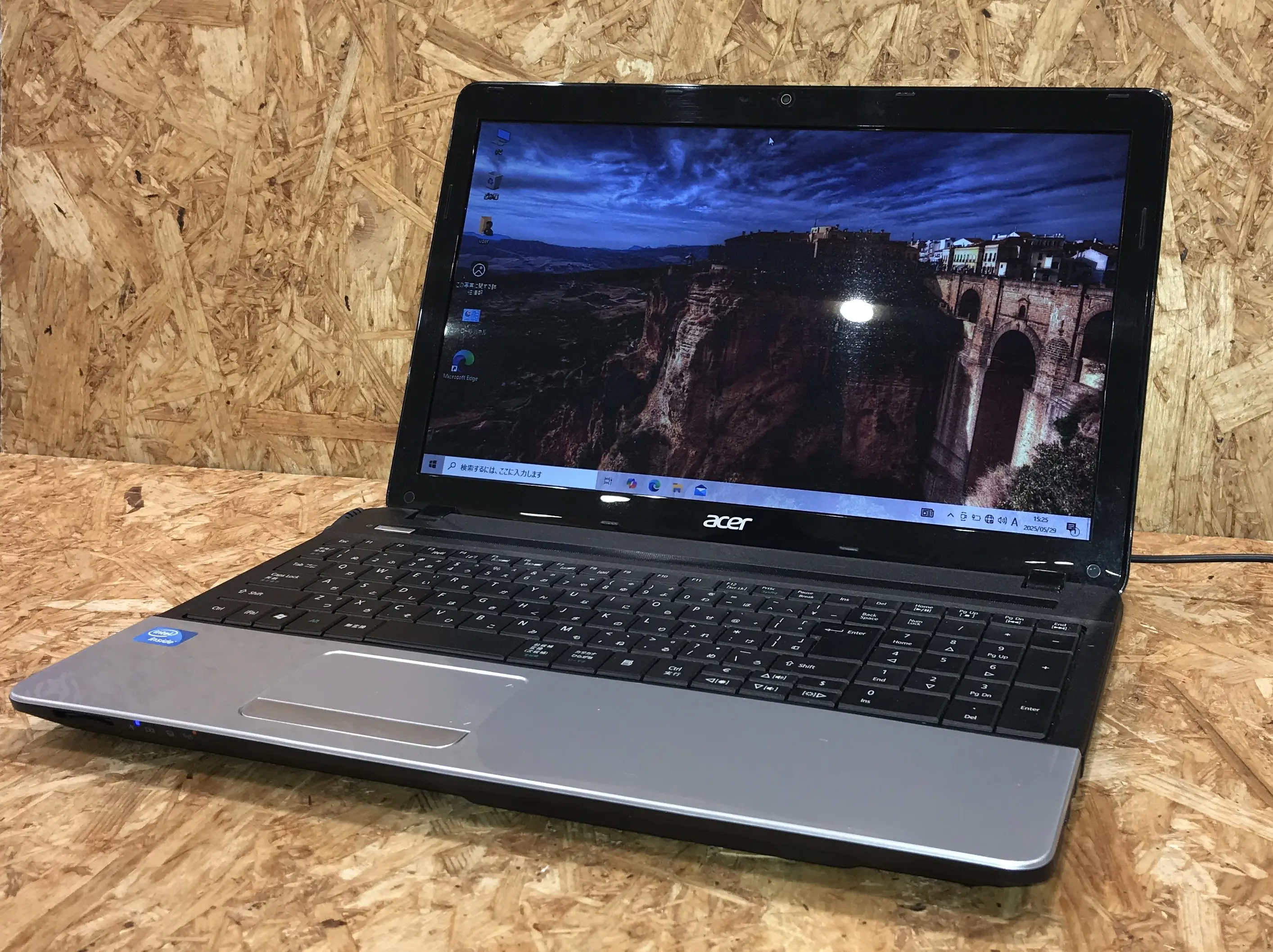 Acer EI H82C/F (第2世代CPU)