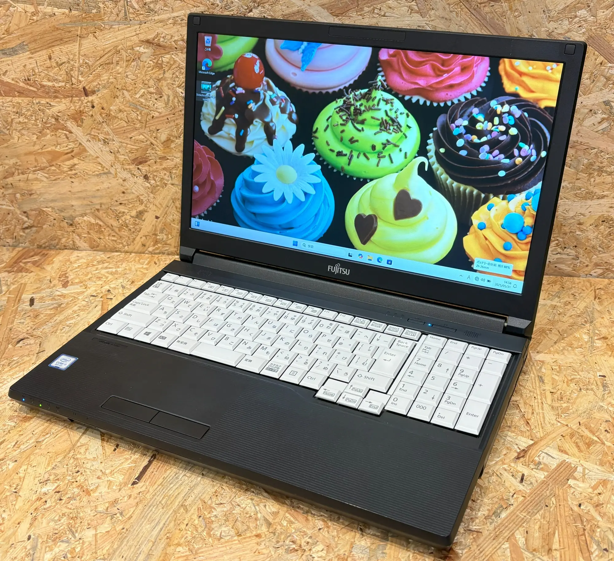 富士通 LIFEBOOK A579/A（第8世代CPU）