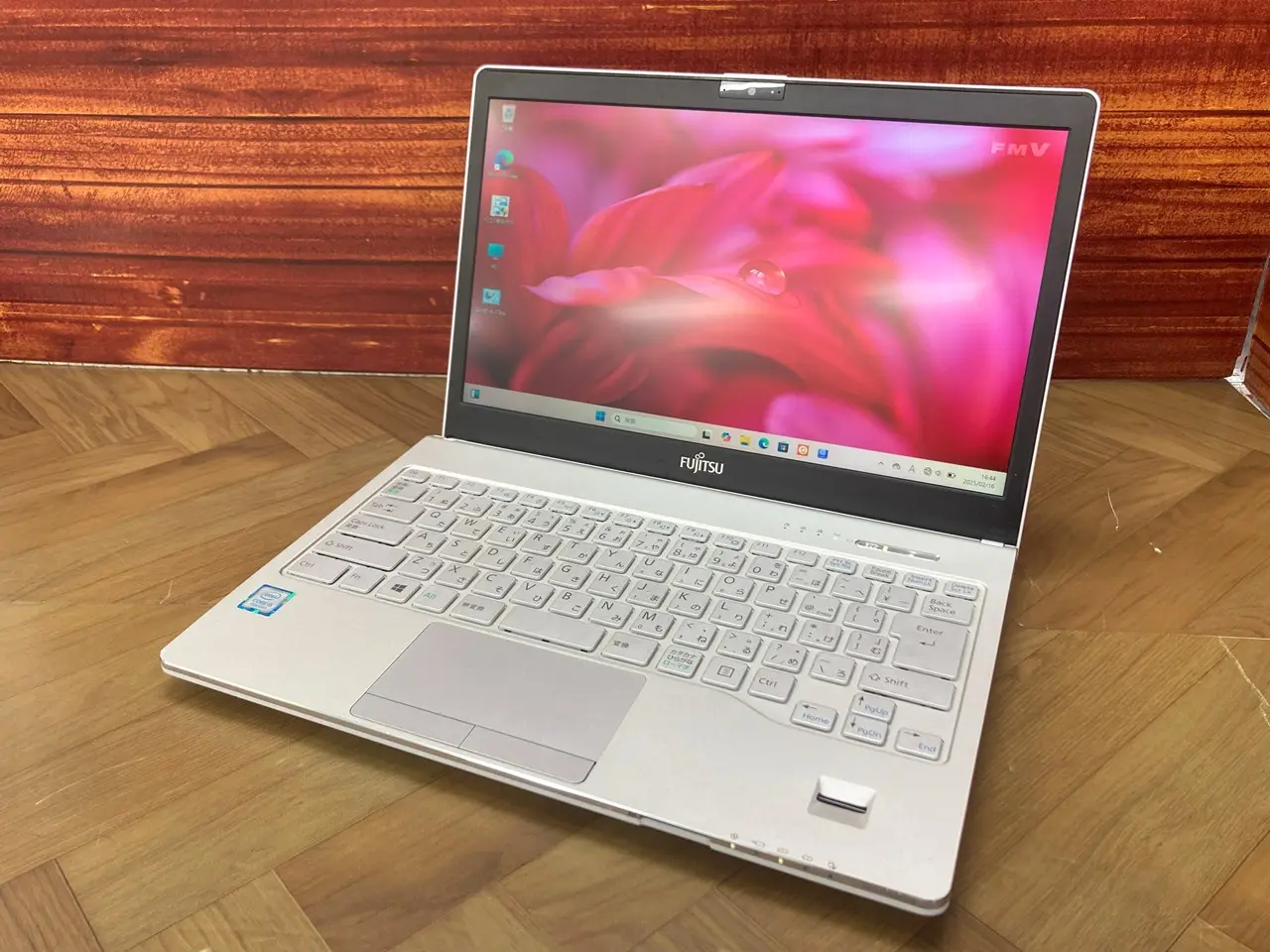 富士通 LIFEBOOK SH75/C3