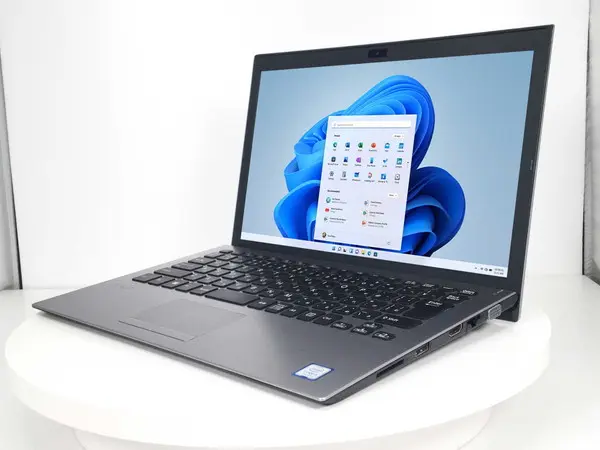 VAIO Pro PG VJPG11C11N シルバー（第8世代CPU）