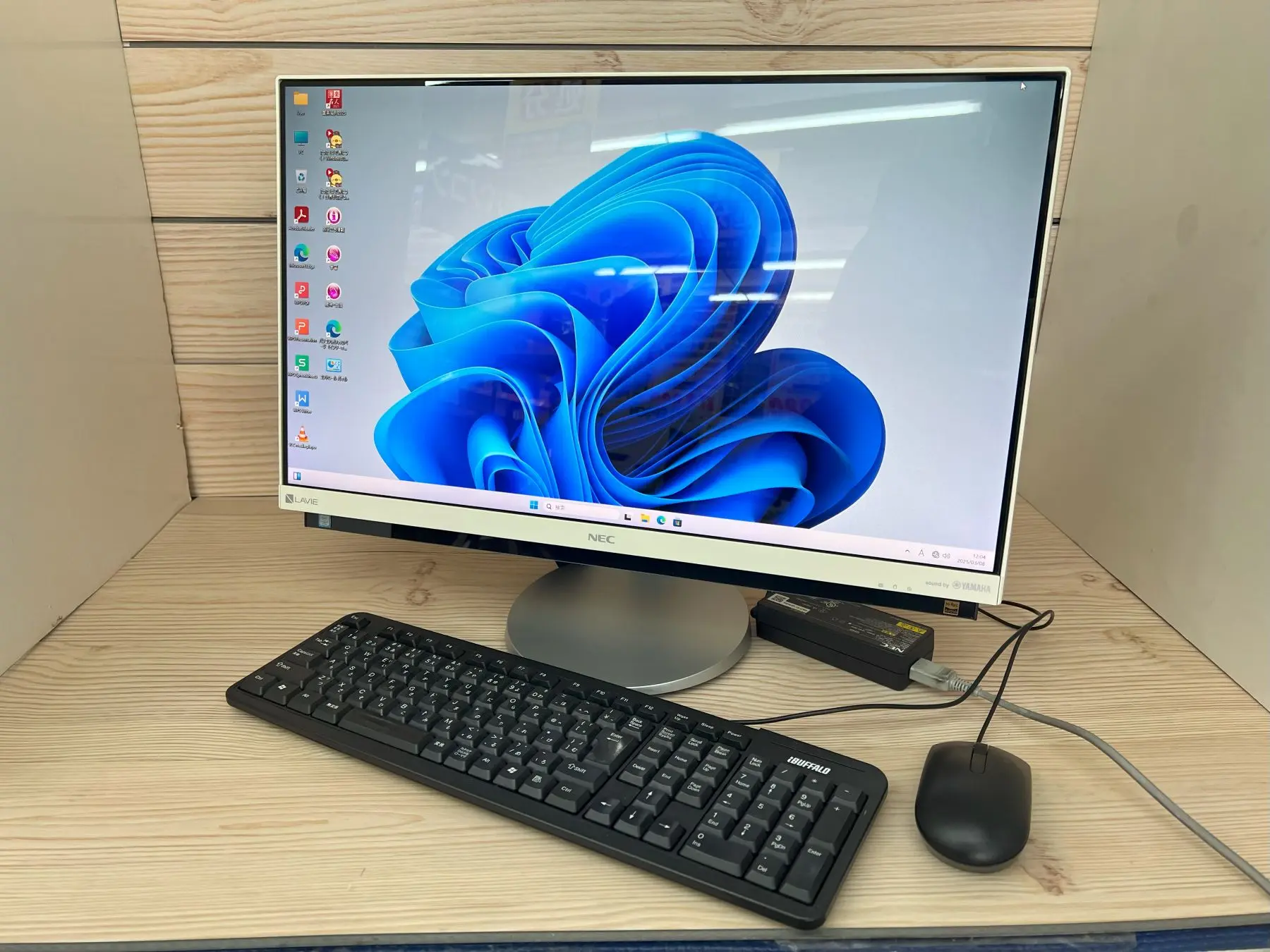 NEC LAVIE Direct GD277C/CA