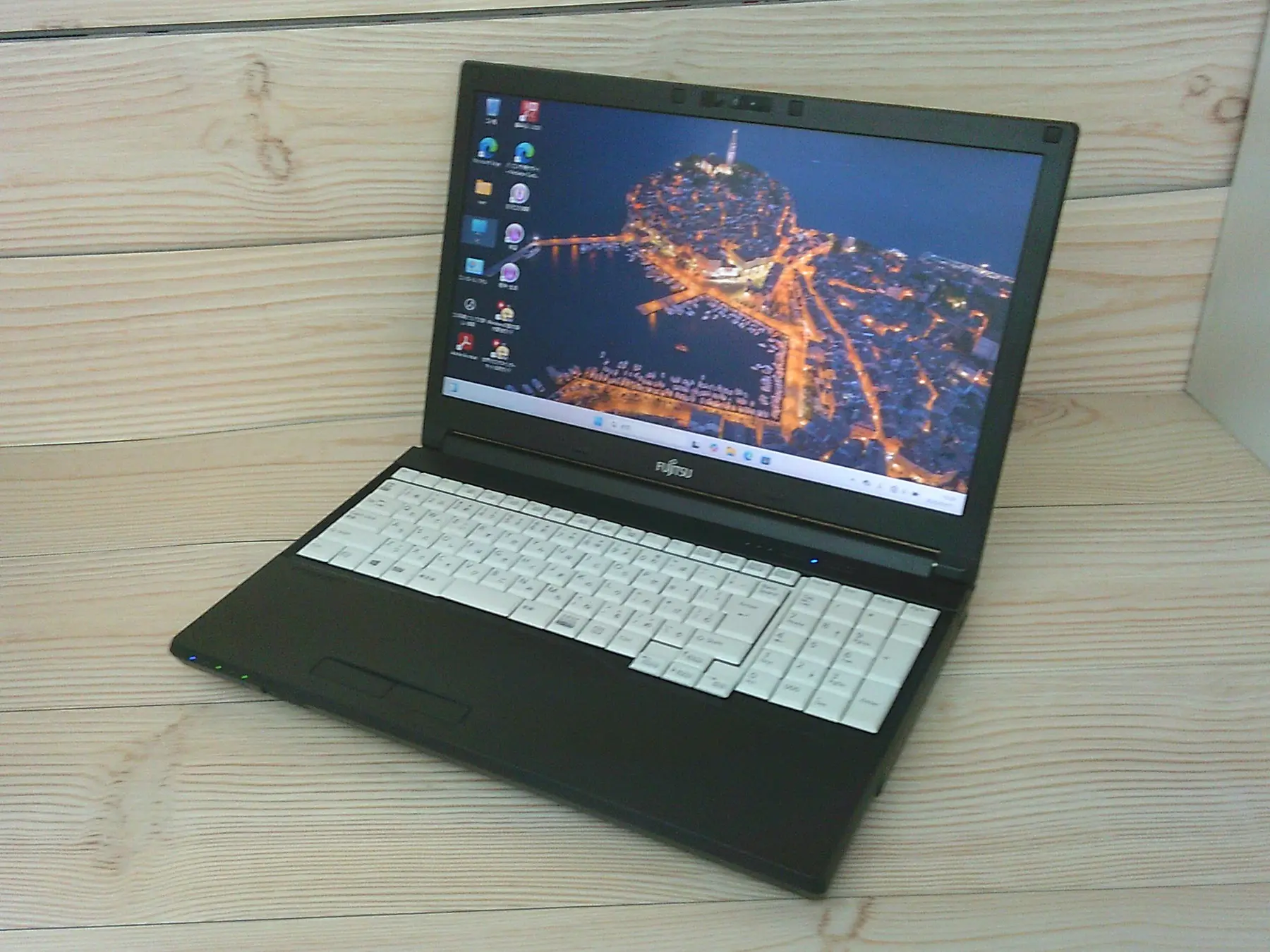 富士通 LIFEBOOK A576/P